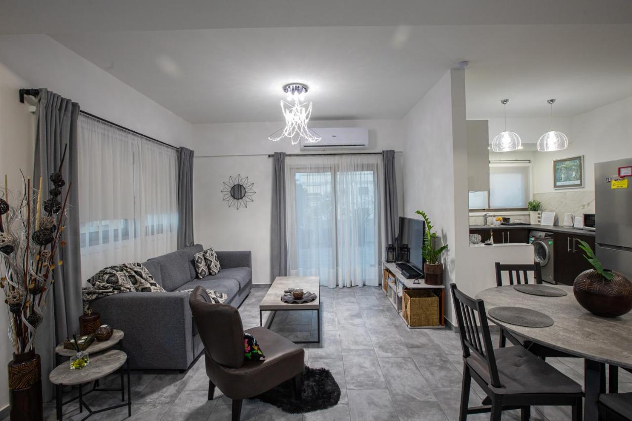 Hvt Boutique Apartment Nicosia Ngoại thất bức ảnh